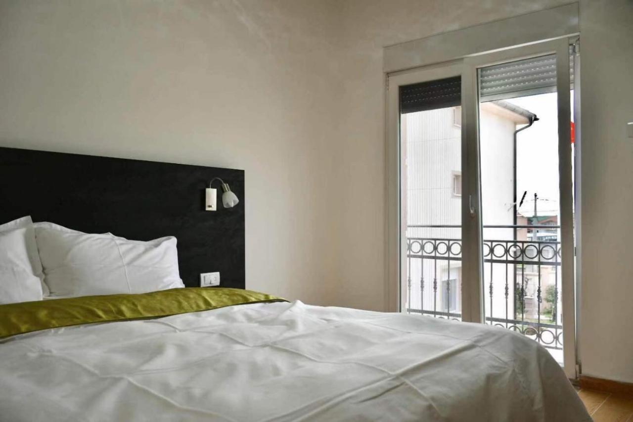 Asuka Apartmani 飞鸟客 Surčin Exterior foto