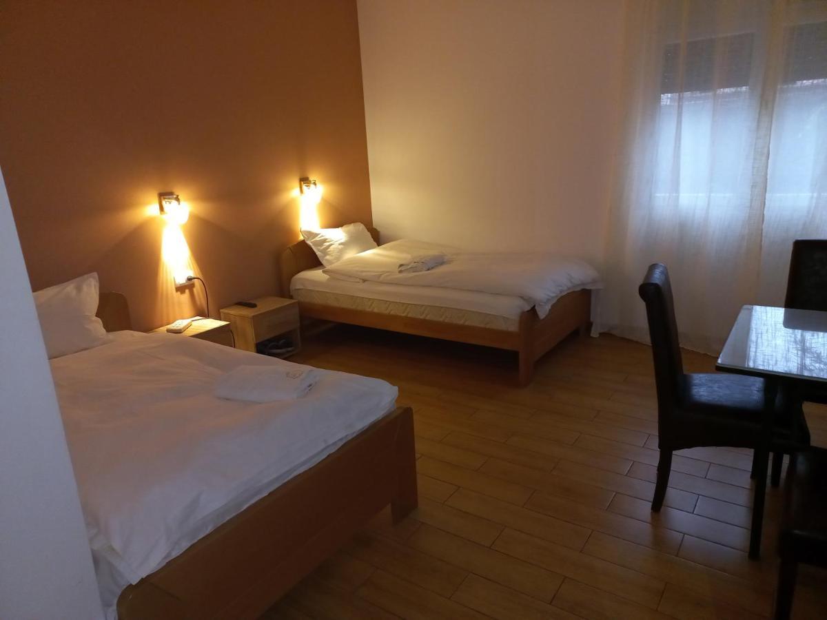 Asuka Apartmani 飞鸟客 Surčin Exterior foto
